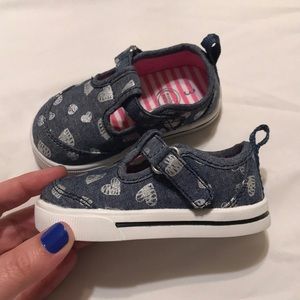 Girl sneakers with hearts